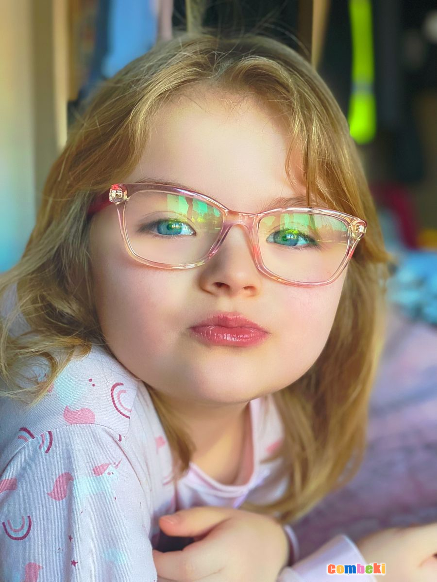 Çocuğunuzun Cildi Kadar Gözlerini de Koruyun