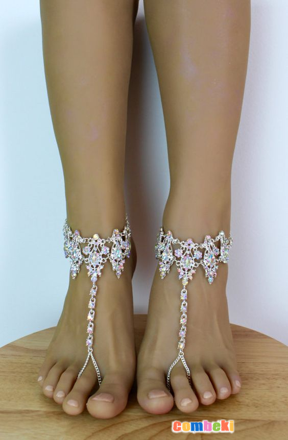 Ayakları Süzleyen Şık Danteller - Kadın Ve Moda Kombinler