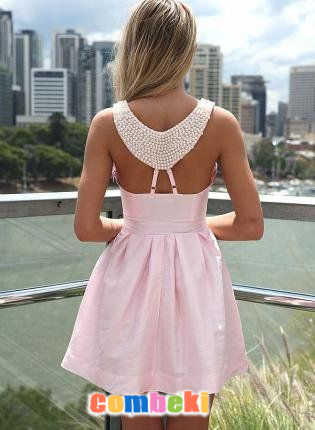 Ters Gerdanlık Detay Kadın Moda Ve Kombinler