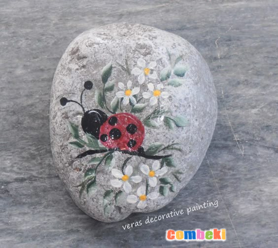 Taş Boyama Sanatı - Combeki Kadın