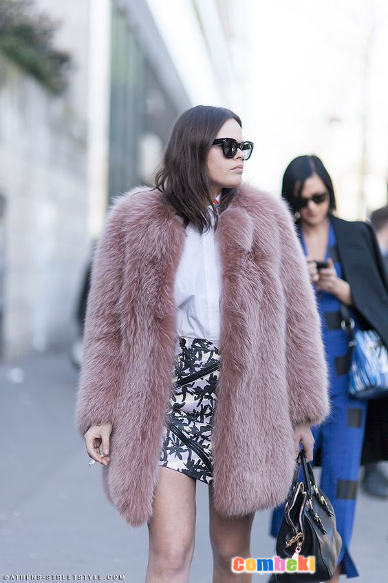 Atlanta de Cadenet Taylor - Paris Fashion Week Fall 2019 Street Style 