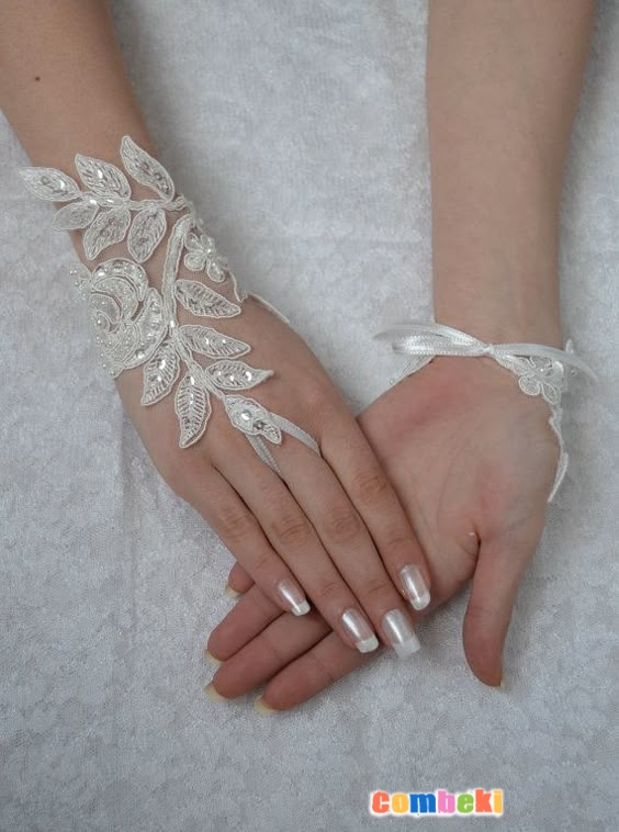 Düğün eldivenleri, dantel manşetler - Kadın Ve Moda Kombinler
