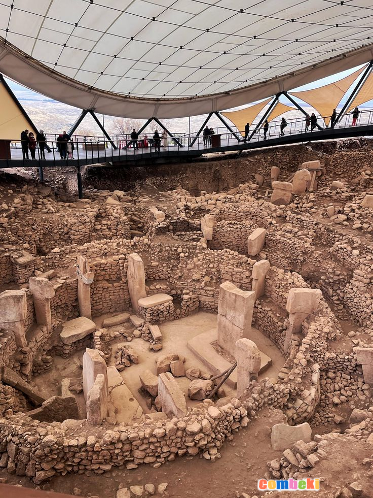 Göbekli Tepe: İnsanlığın İlk Tapınağı ve Tarihin Bilinmeyen Köşeleri