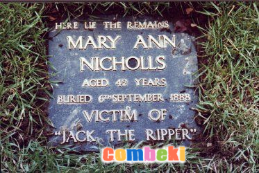 Kurbanlardan birinin mezar taşı | Gravestone of one of the victims